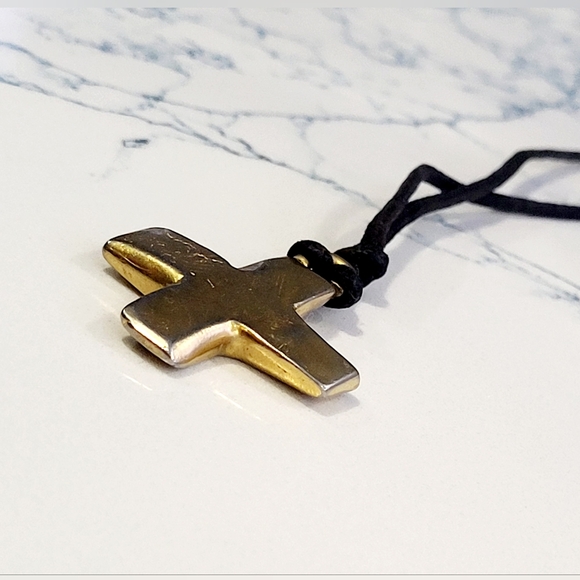 Unique cross pendant - Picture 7 of 10